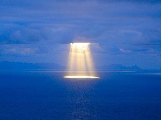 WATER LIGHT BEAM