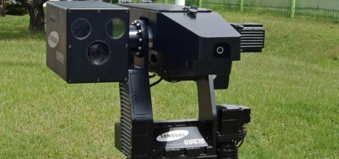 SGR-A1, LE ROBOT ARMÉ DE SAMSUNG SURVEILLE LA FRONTIÈRE CORÉENNE credit photo/ hitek.fr/De Nicolas - 13 octobre 2014